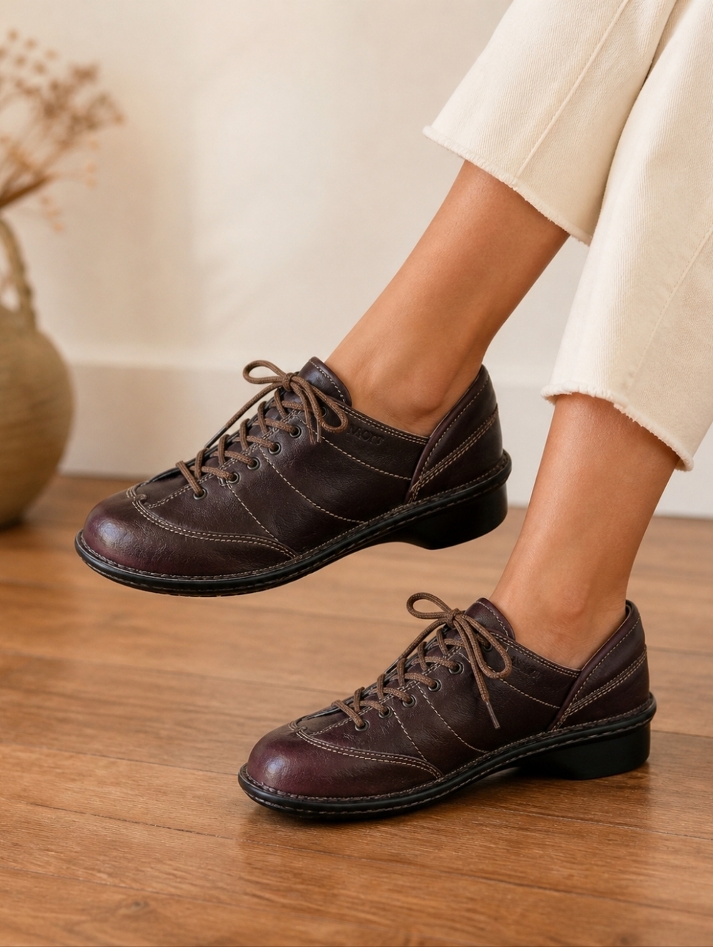 NAOT Shoes Lace-up Stitch Women's Shoes Brown Leather US 10 EU 41 Flat Ones